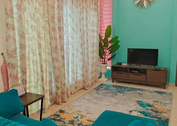 Tuah Homestay Fully Aircond Wifi Netflix M0Slim Only