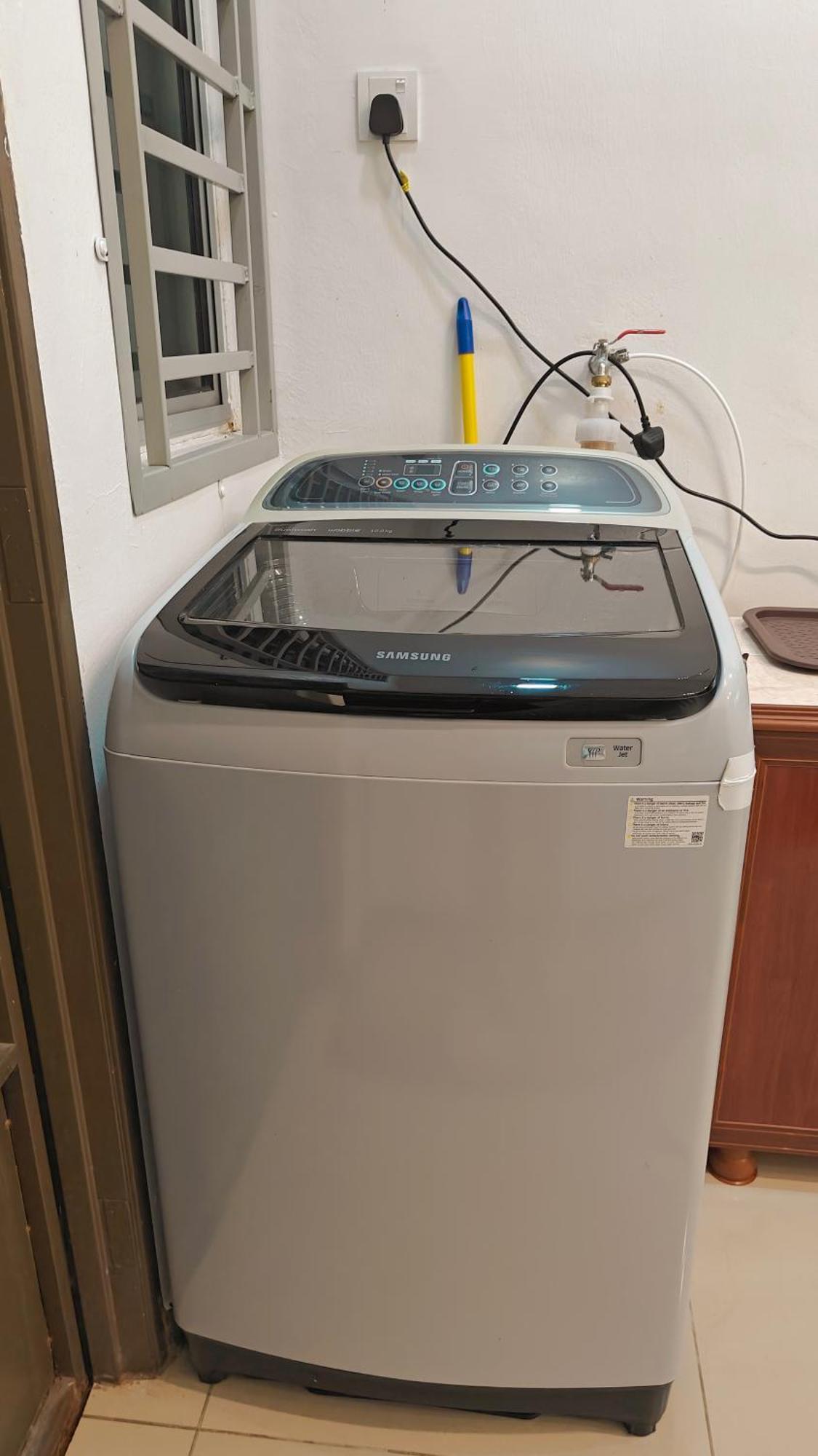 Tuah Fully Aircond Wifi Netflix M0slim Only