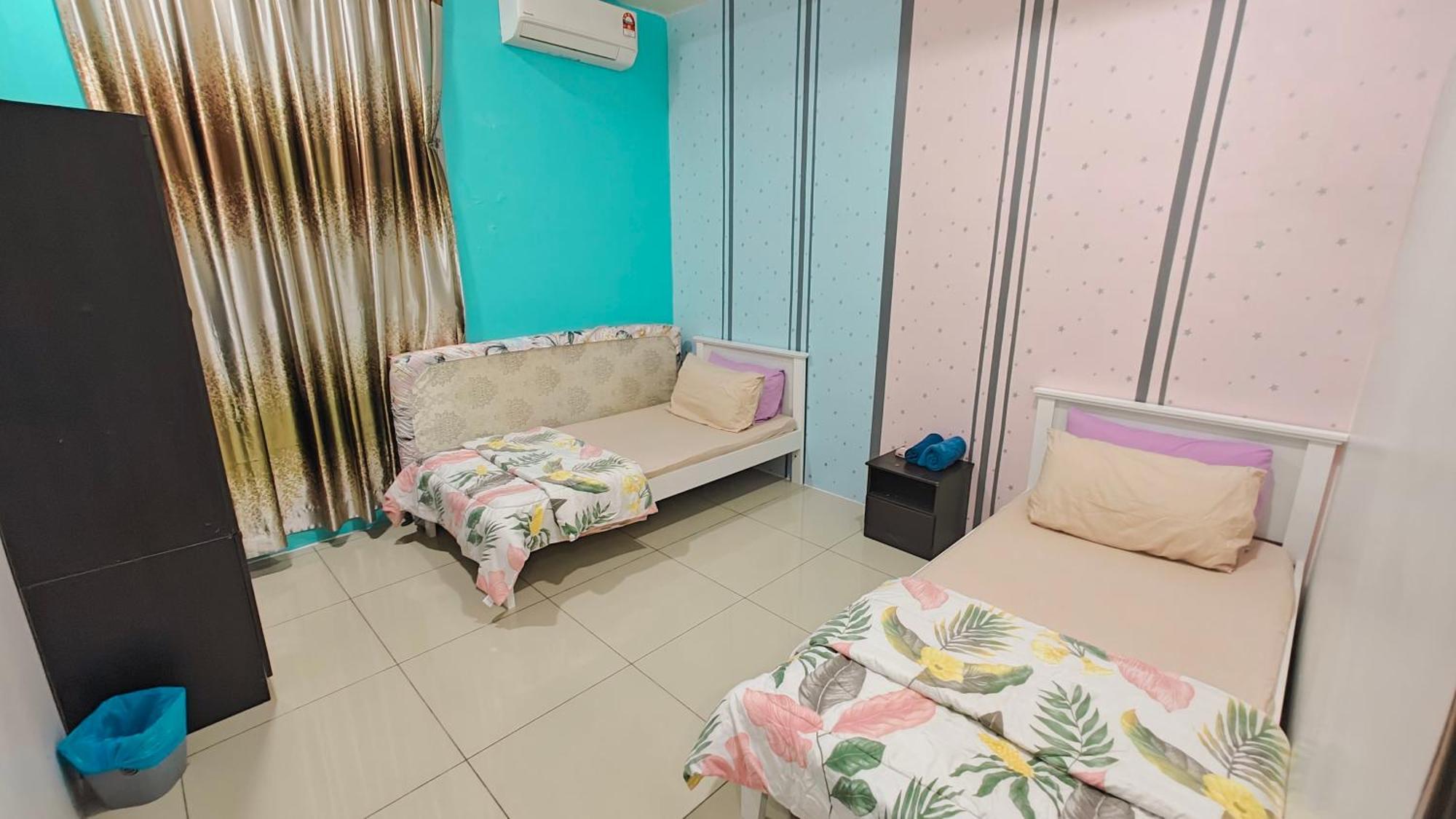 Tuah Fully Aircond Wifi Netflix M0slim Only